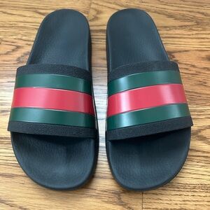 Gucci Men’s Pursuit 72 Sandals